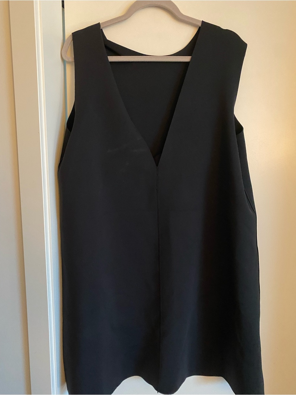 COS V-Neck Black Sleeveless Women’s Top